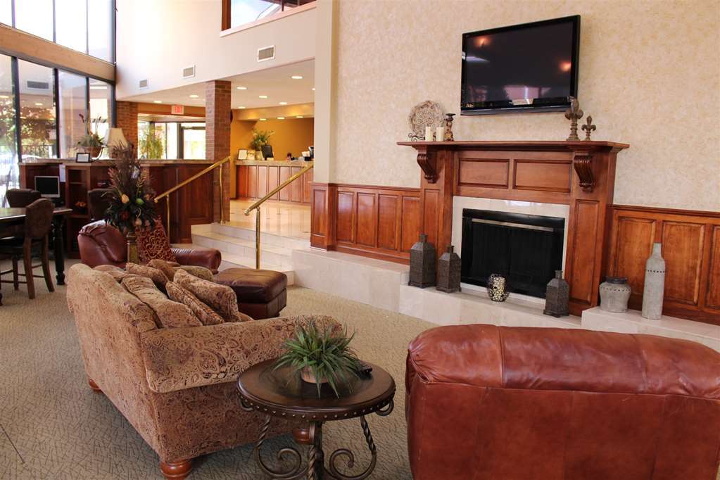 Cloverleaf Suites Baton Rouge Beltér fotó